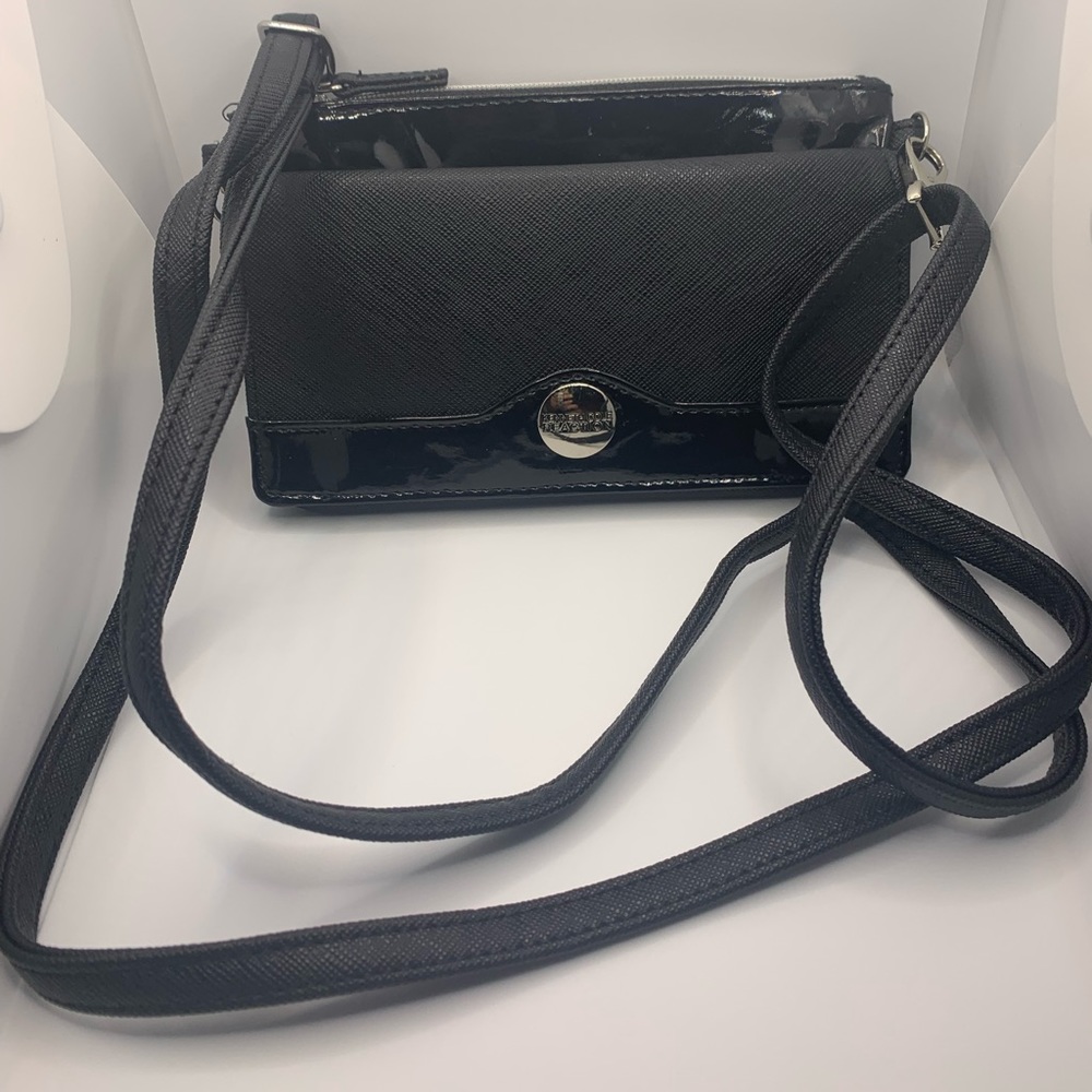 Authentic Kenneth Cole Reaction Wallet Crossbody